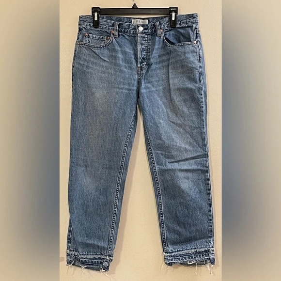 WE‎ THE FREE Distressed Hem Straight Leg Jeans - Picture 1 of 4